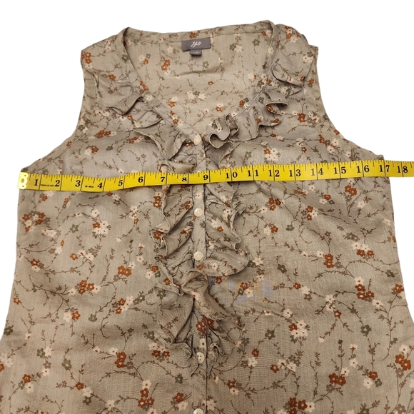J Jill Floral Ruffle Sleeveless Button Down Blouse in Sage Green - Picture 9 of 13
